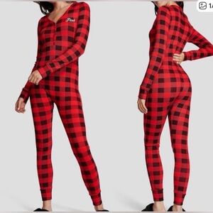 PINK onesie pjs‎ size. Small like new